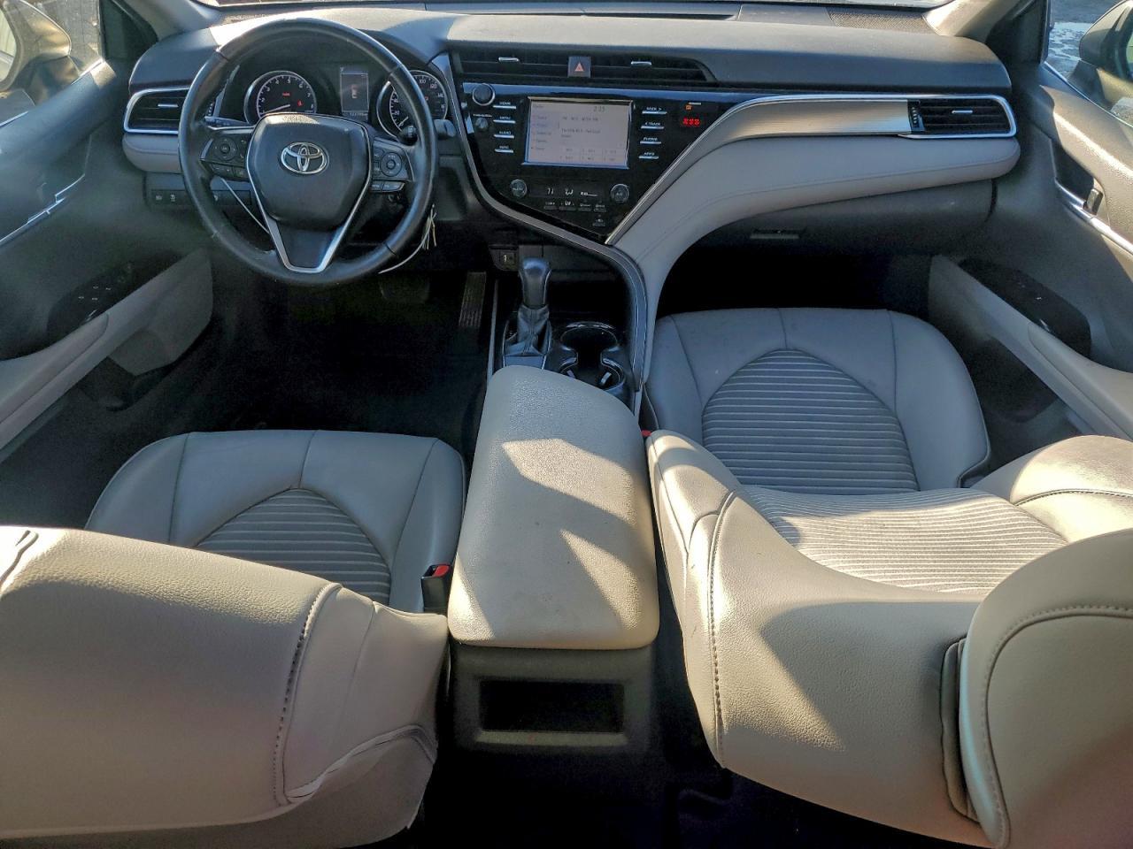2018 TOYOTA CAMRY