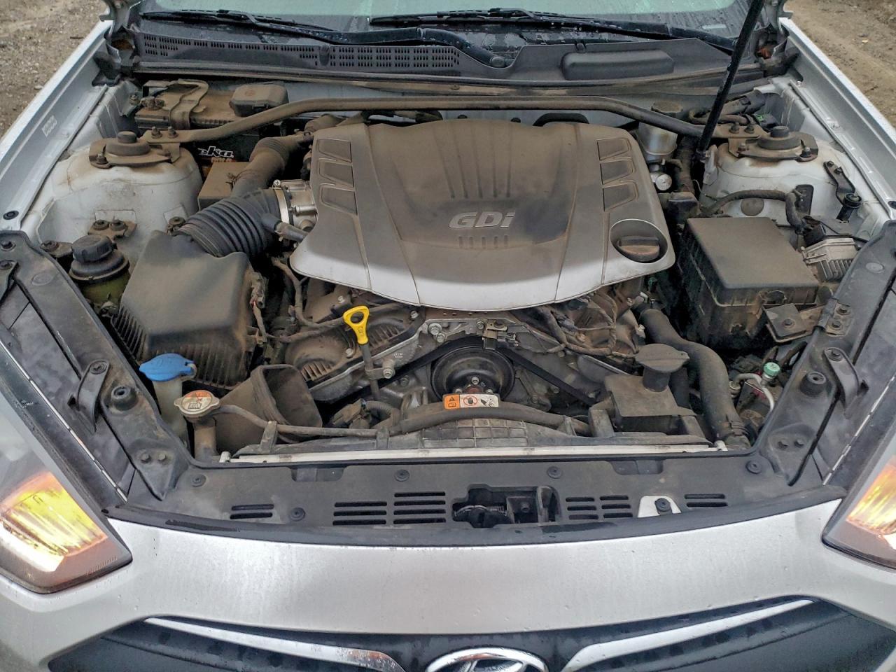 2013 HYUNDAI GENESIS