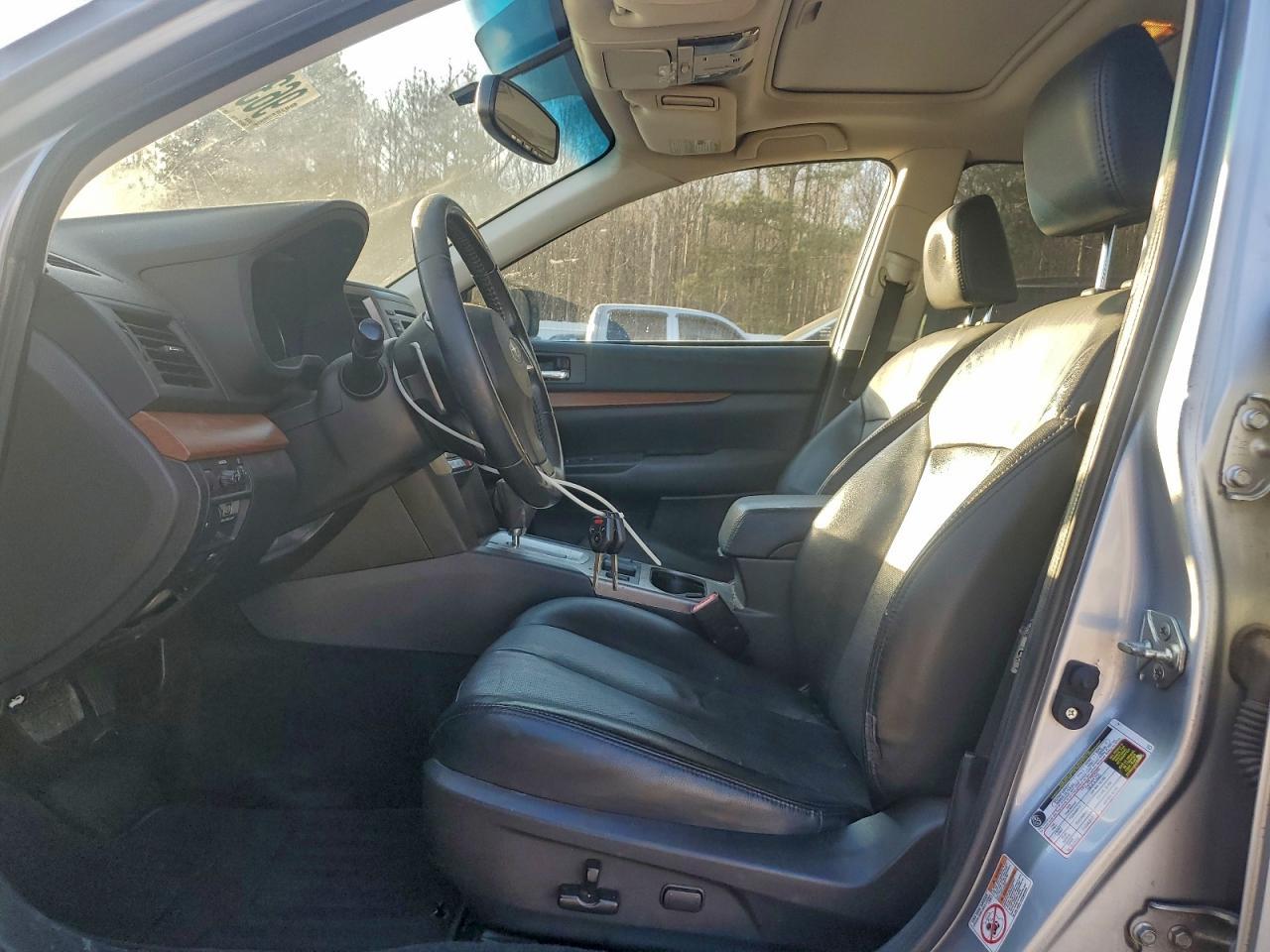 2013 SUBARU Outback