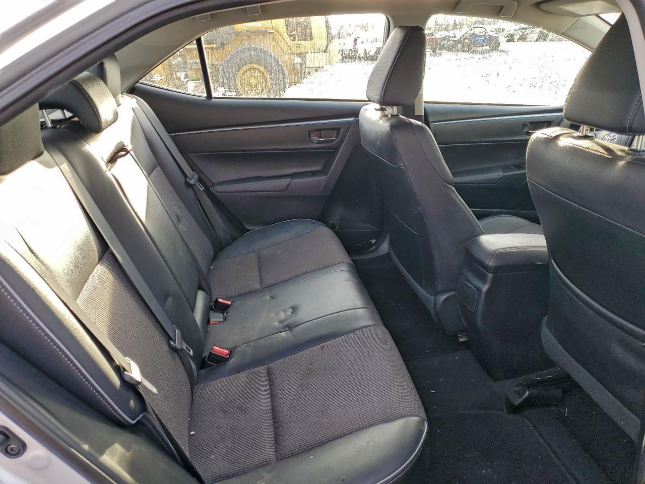 2016 TOYOTA COROLLA