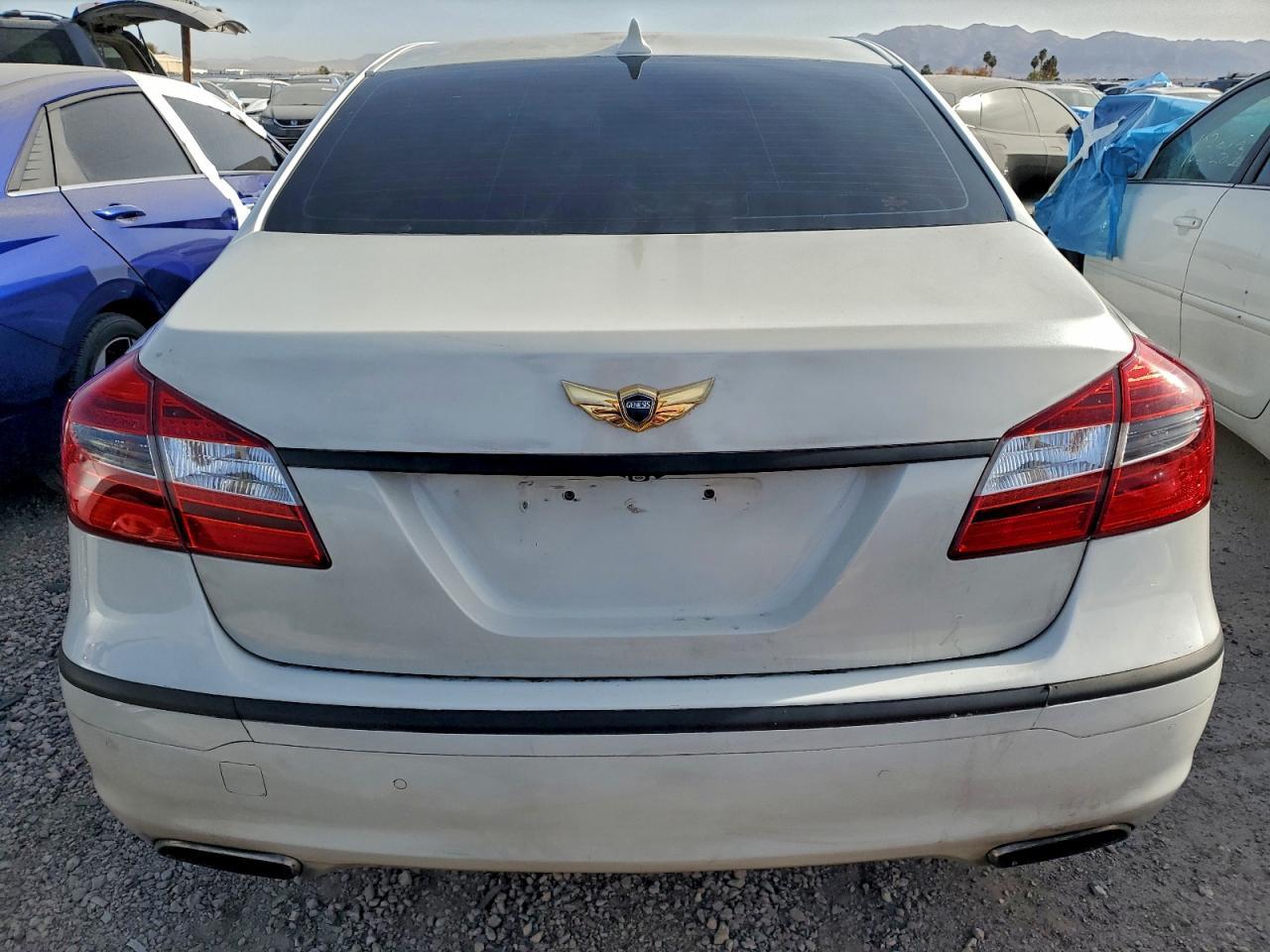 2012 HYUNDAI GENESIS