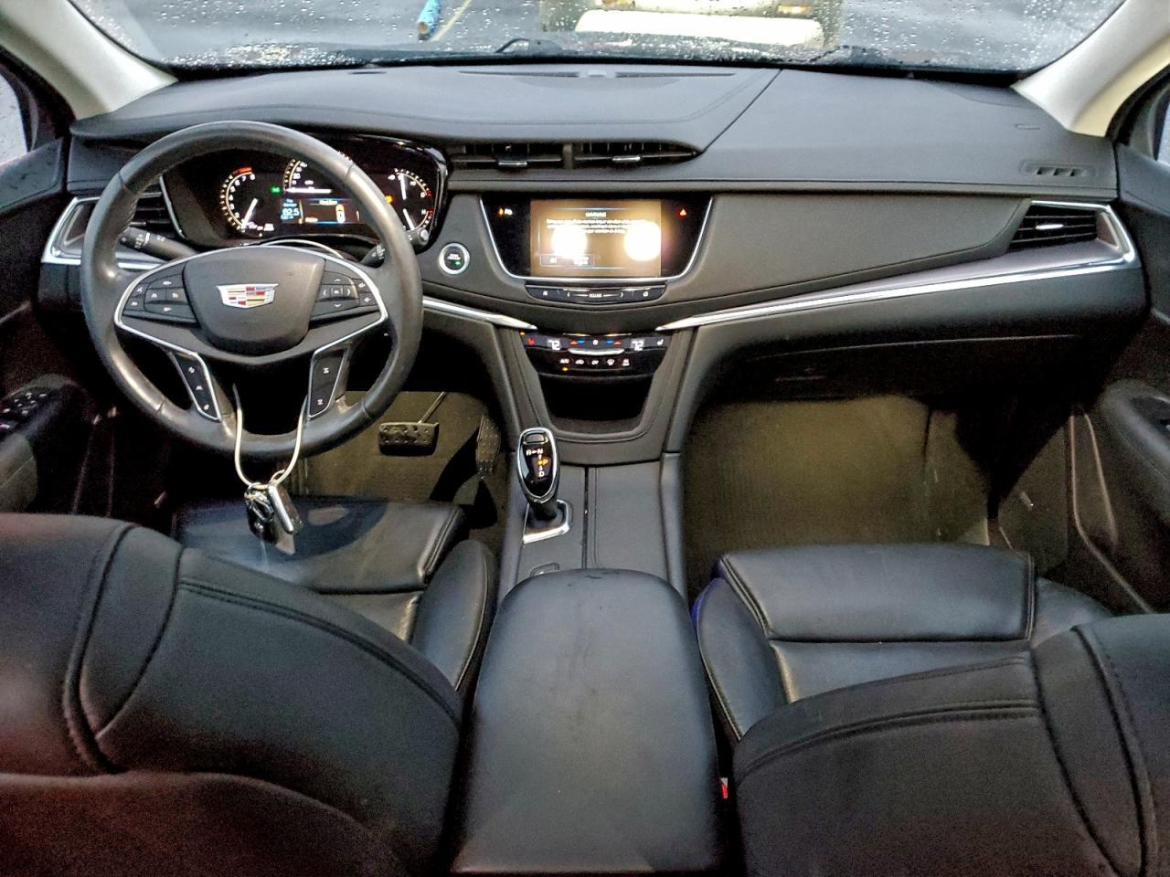 2017 CADILLAC XT5