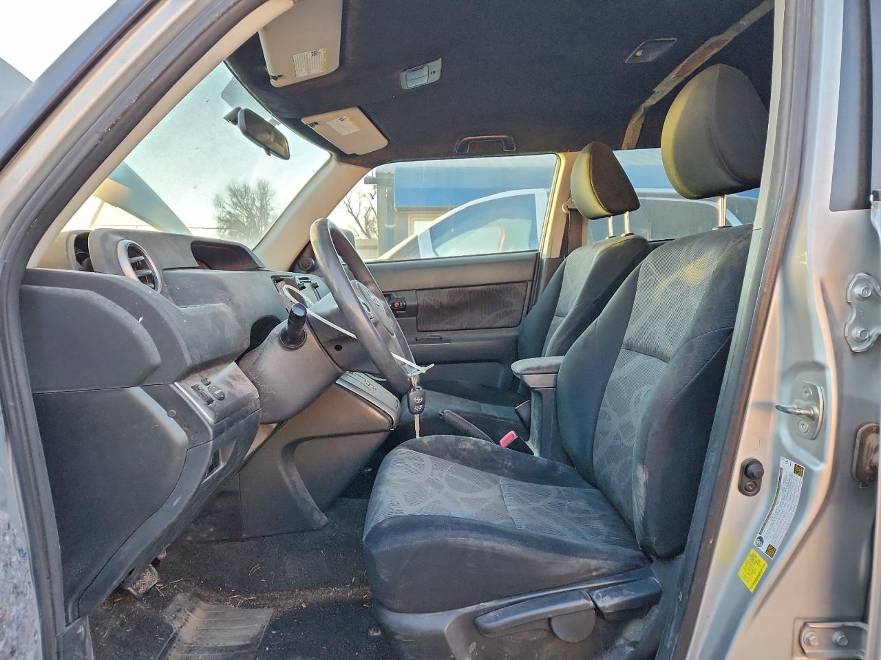 2015 TOYOTA SCION