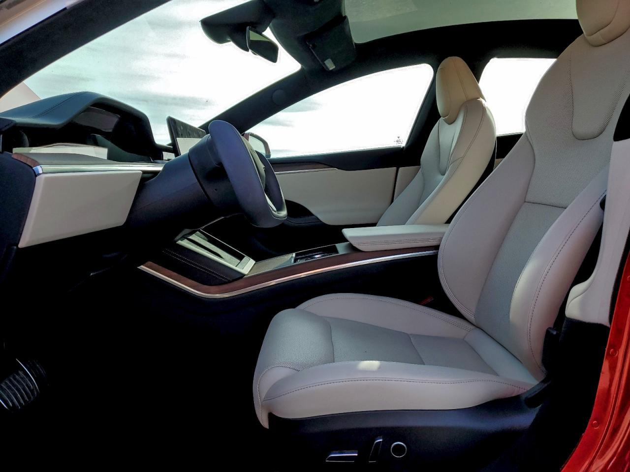 2024 TESLA MODEL S