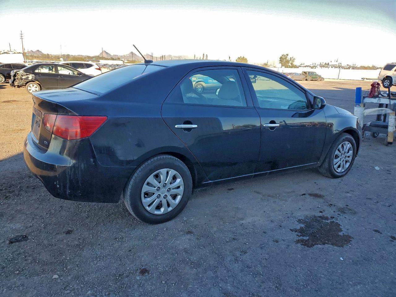 2011 KIA FORTE