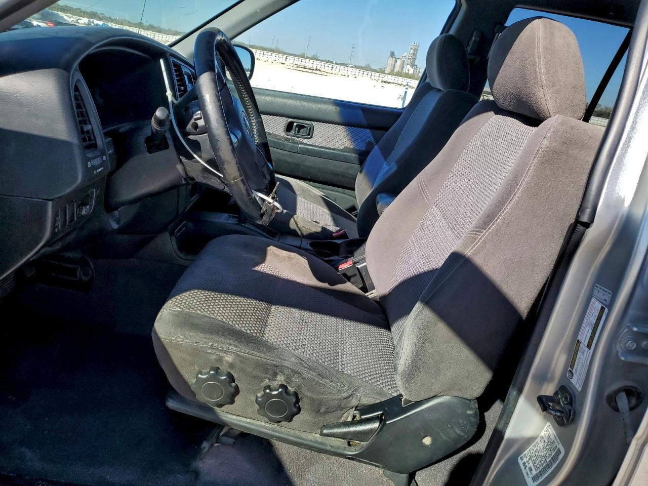 2004 NISSAN PATHFINDER