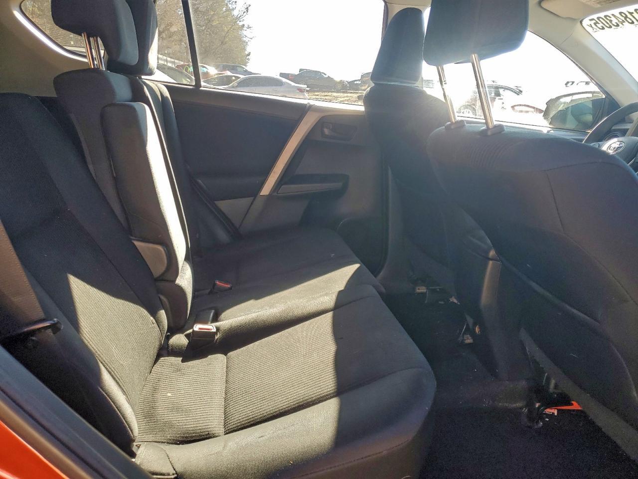 2016 TOYOTA RAV4