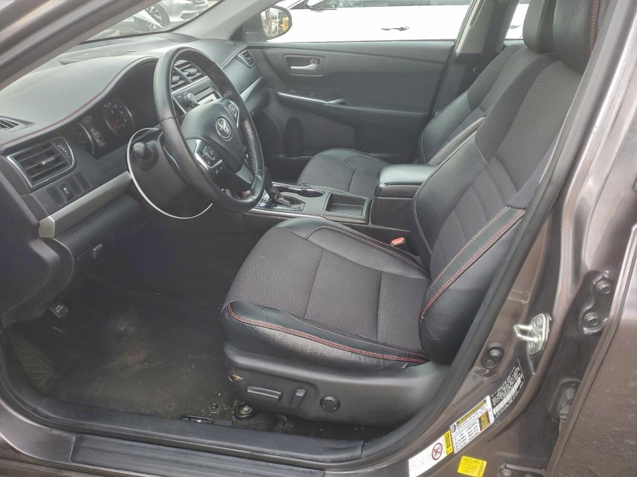 2016 TOYOTA CAMRY