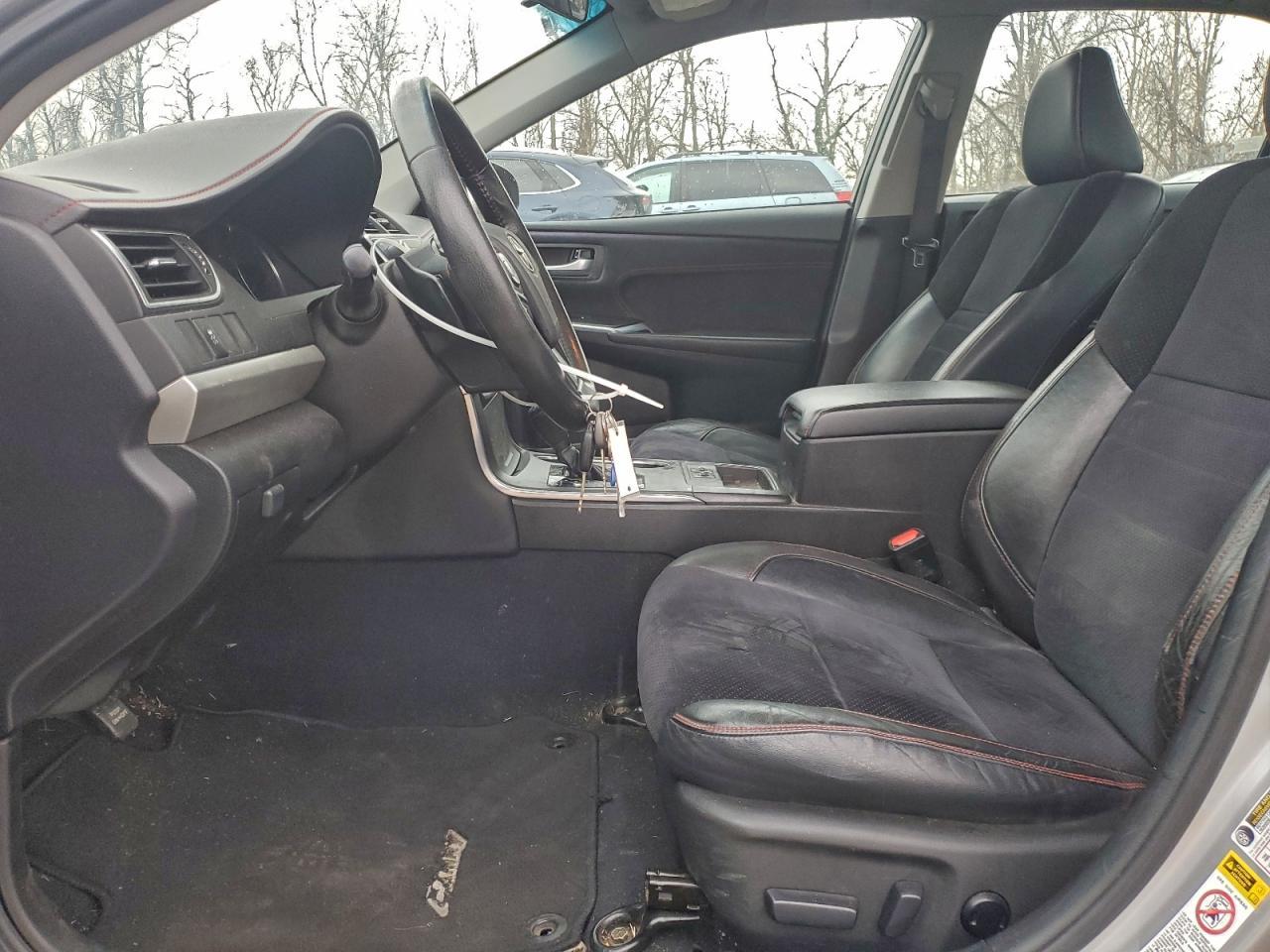 2015 TOYOTA CAMRY