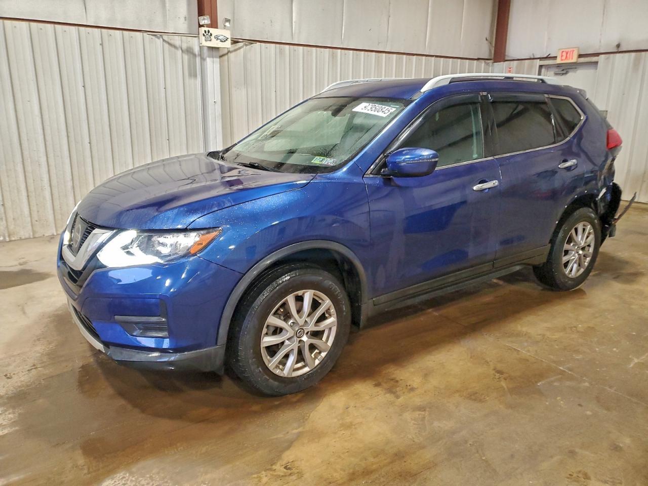 2017 NISSAN ROGUE