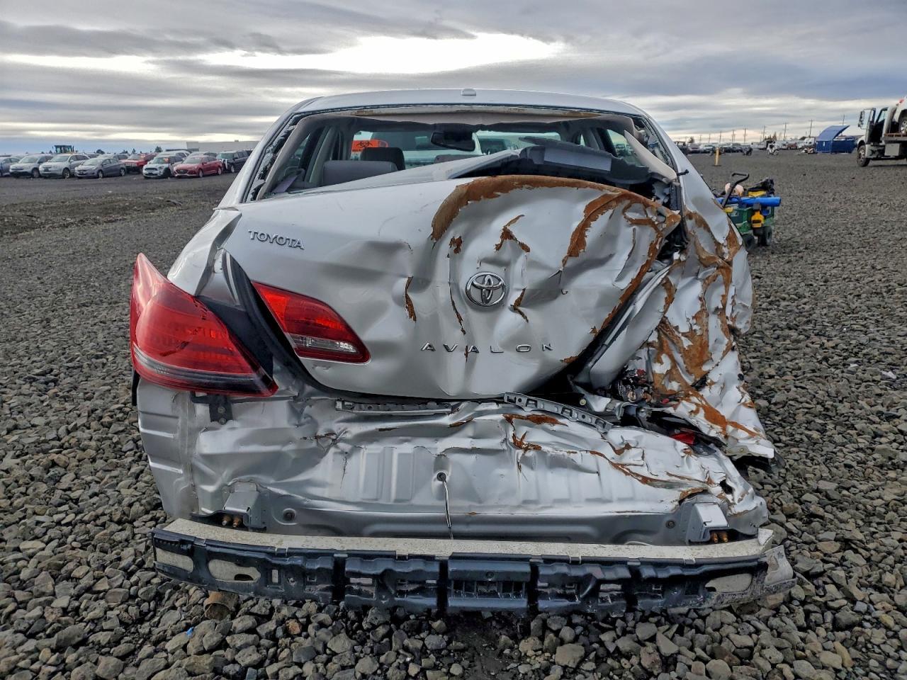 2009 TOYOTA Avalon