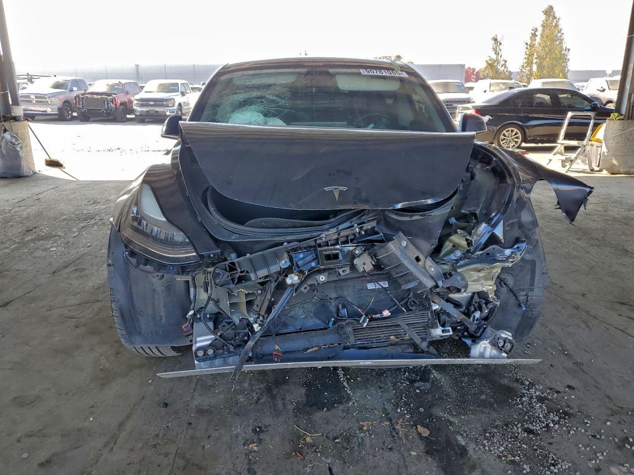 2019 TESLA MODEL 3