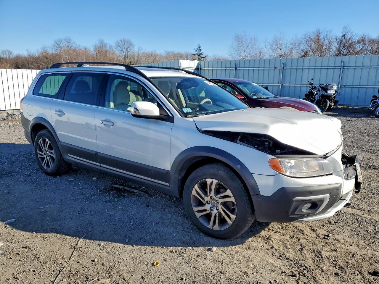 2014 VOLVO XC70