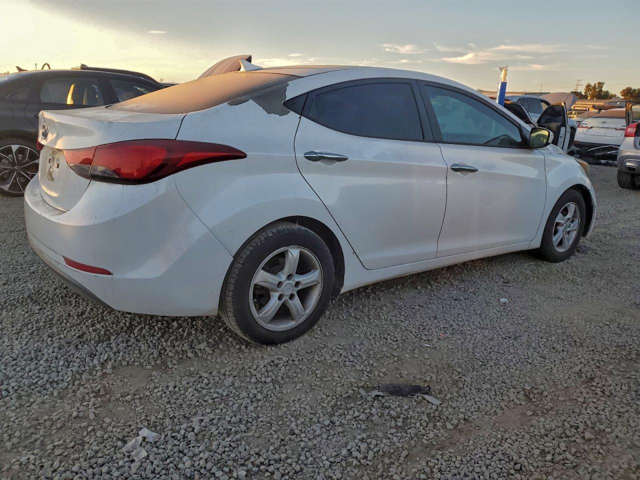 2015 HYUNDAI ELANTRA