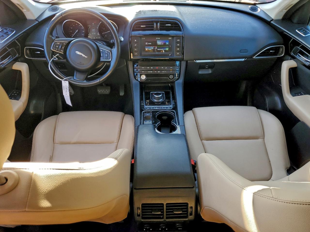 2017 JAGUAR F-Pace