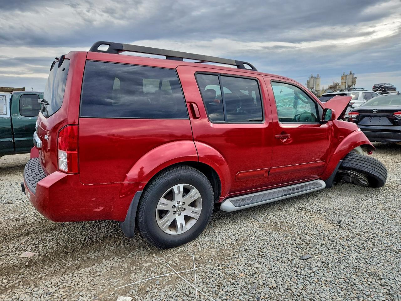 2010 NISSAN PATHFINDER