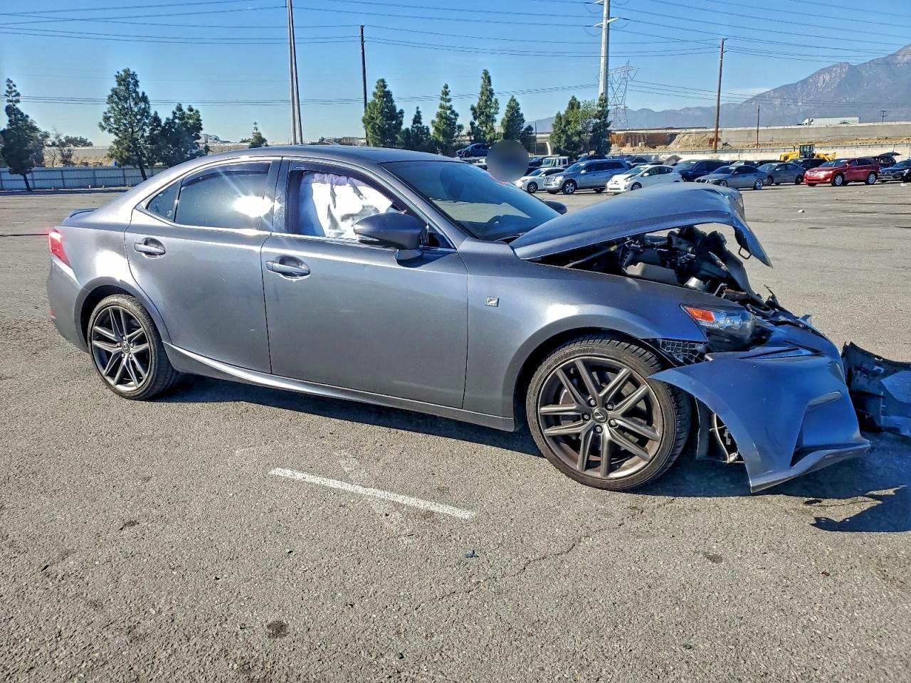 2016 LEXUS IS 200t