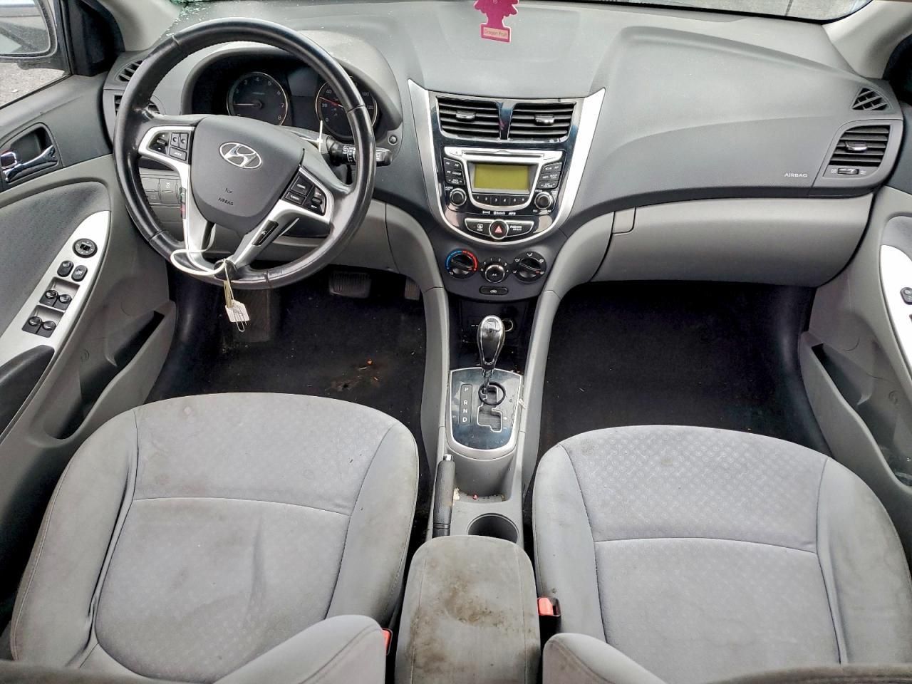 2013 HYUNDAI ACCENT