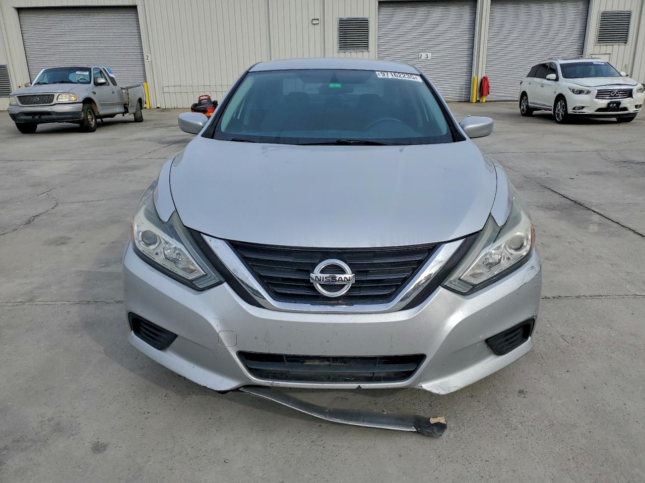 2017 NISSAN ALTIMA