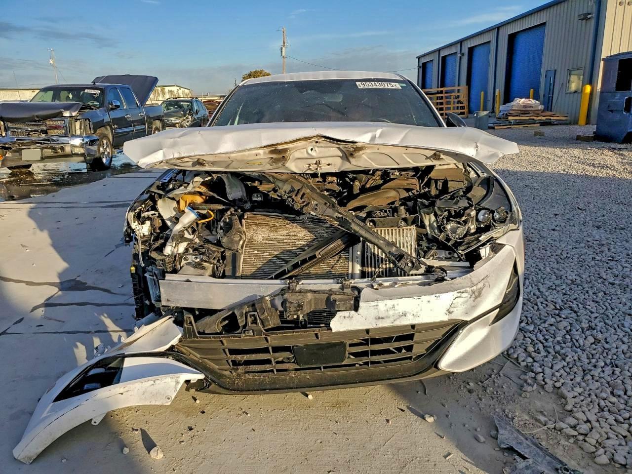 2023 KIA K5