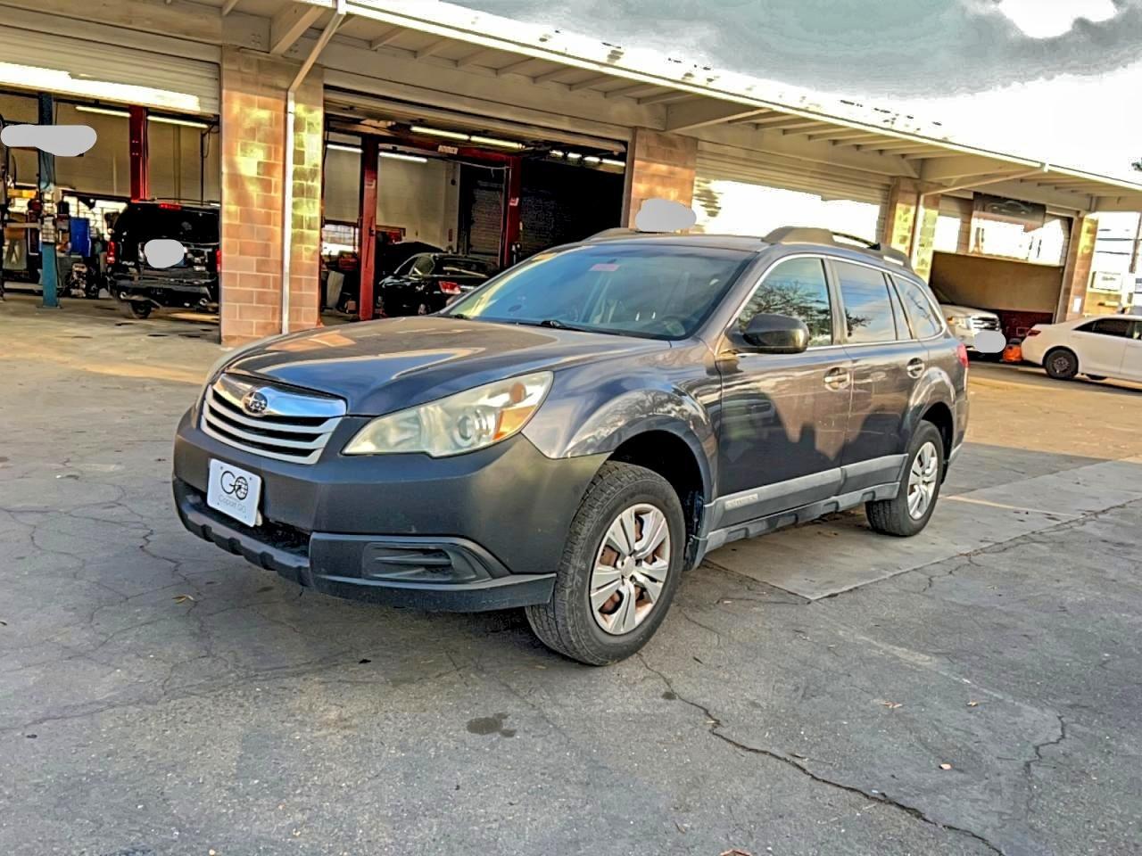 2010 SUBARU Outback