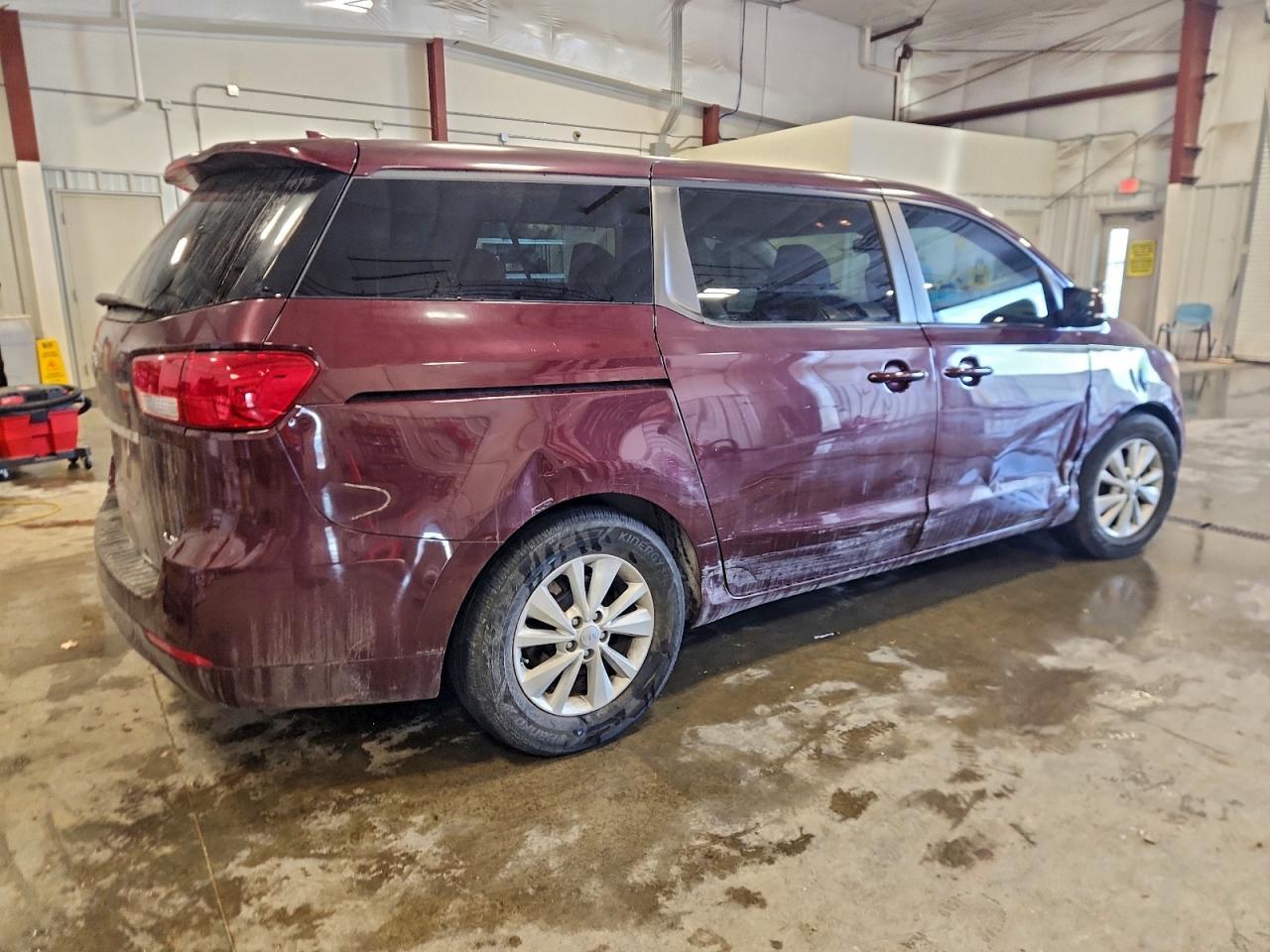 2017 KIA SEDONA
