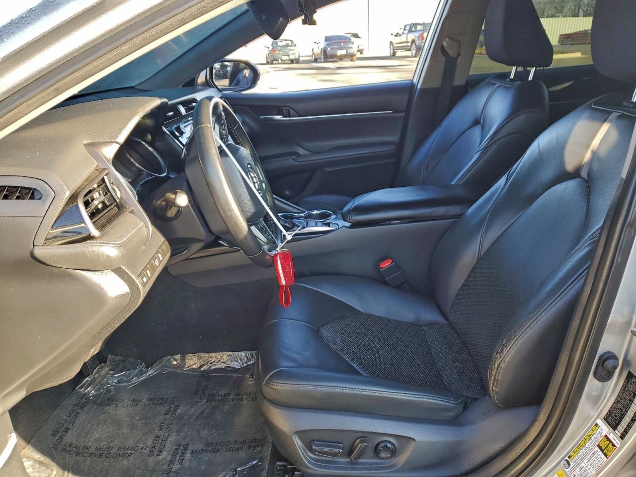 2019 TOYOTA CAMRY