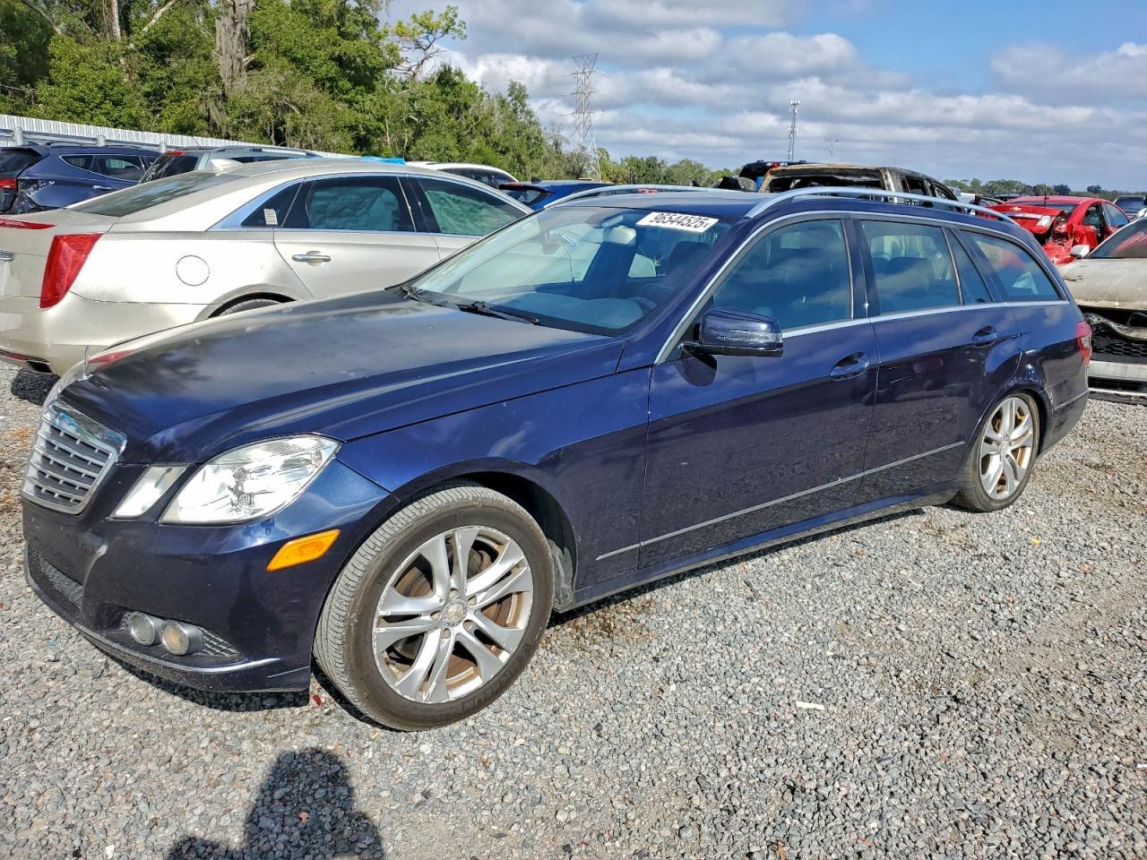 2011 MERCEDES-BENZ E-Class