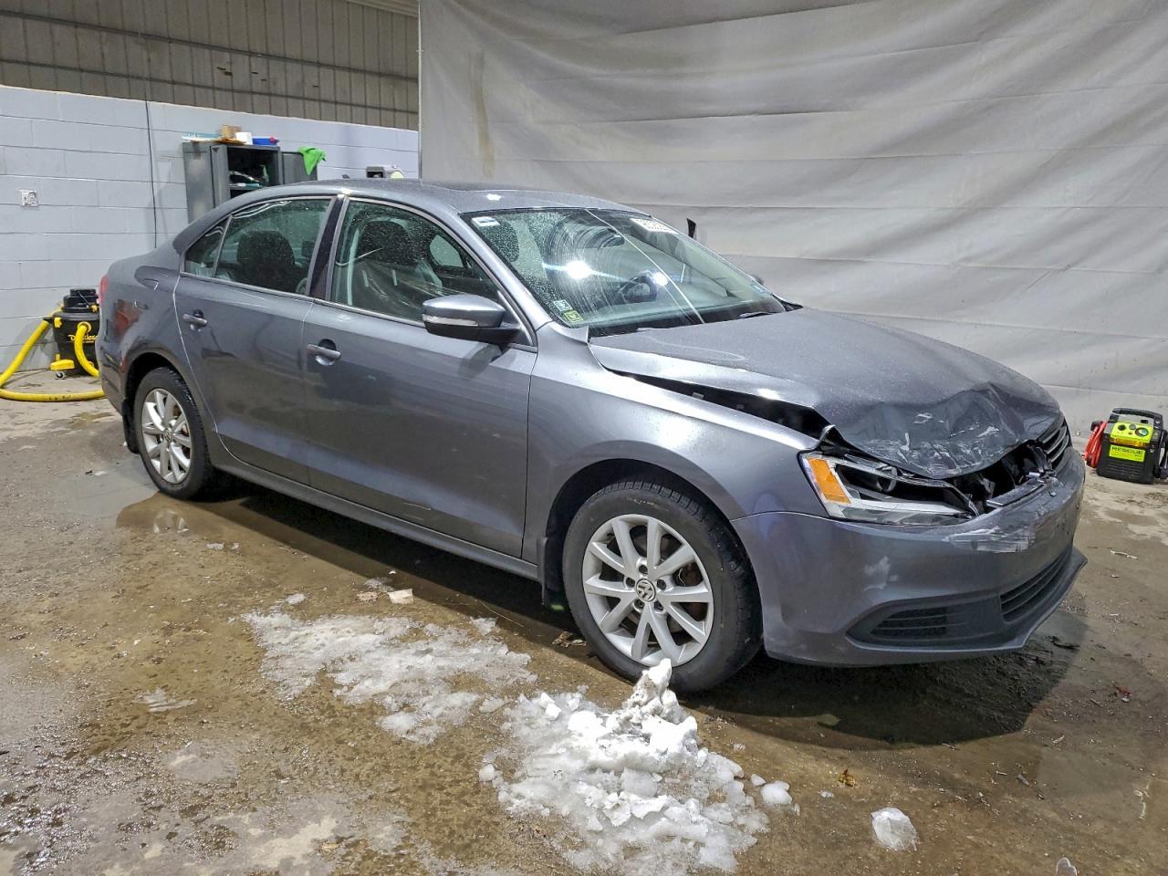 2012 VOLKSWAGEN JETTA