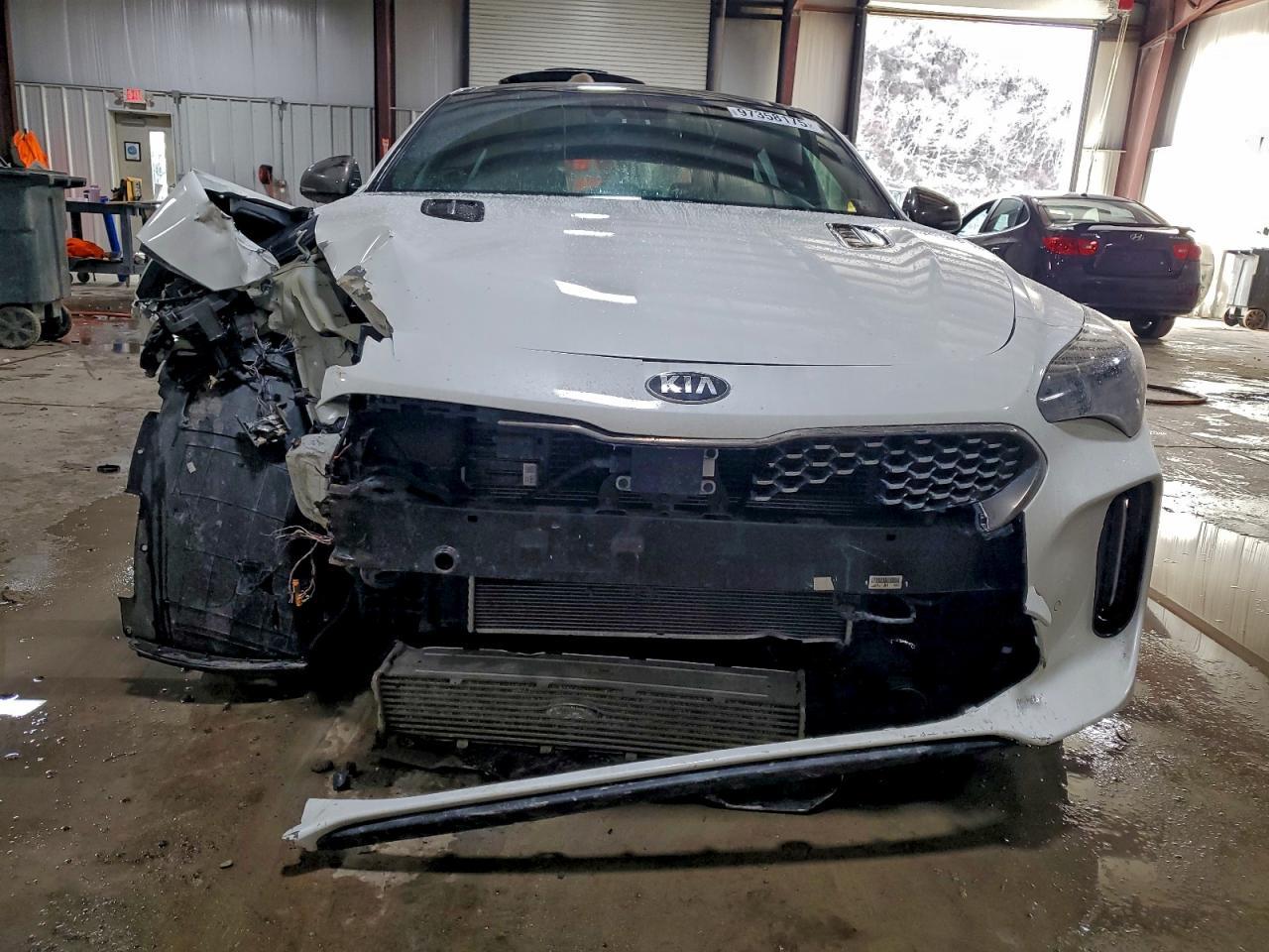 2020 KIA Stinger