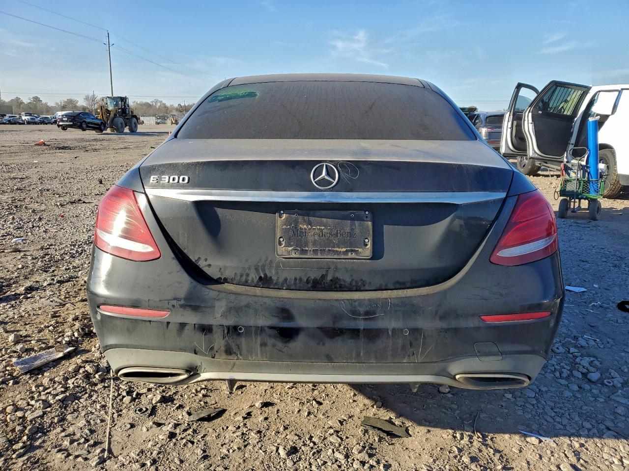 2018 MERCEDES-BENZ E-Class