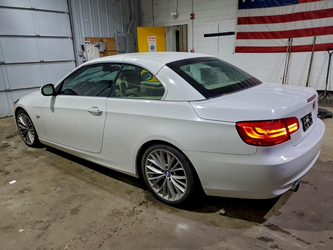 2011 BMW 3 SERIES