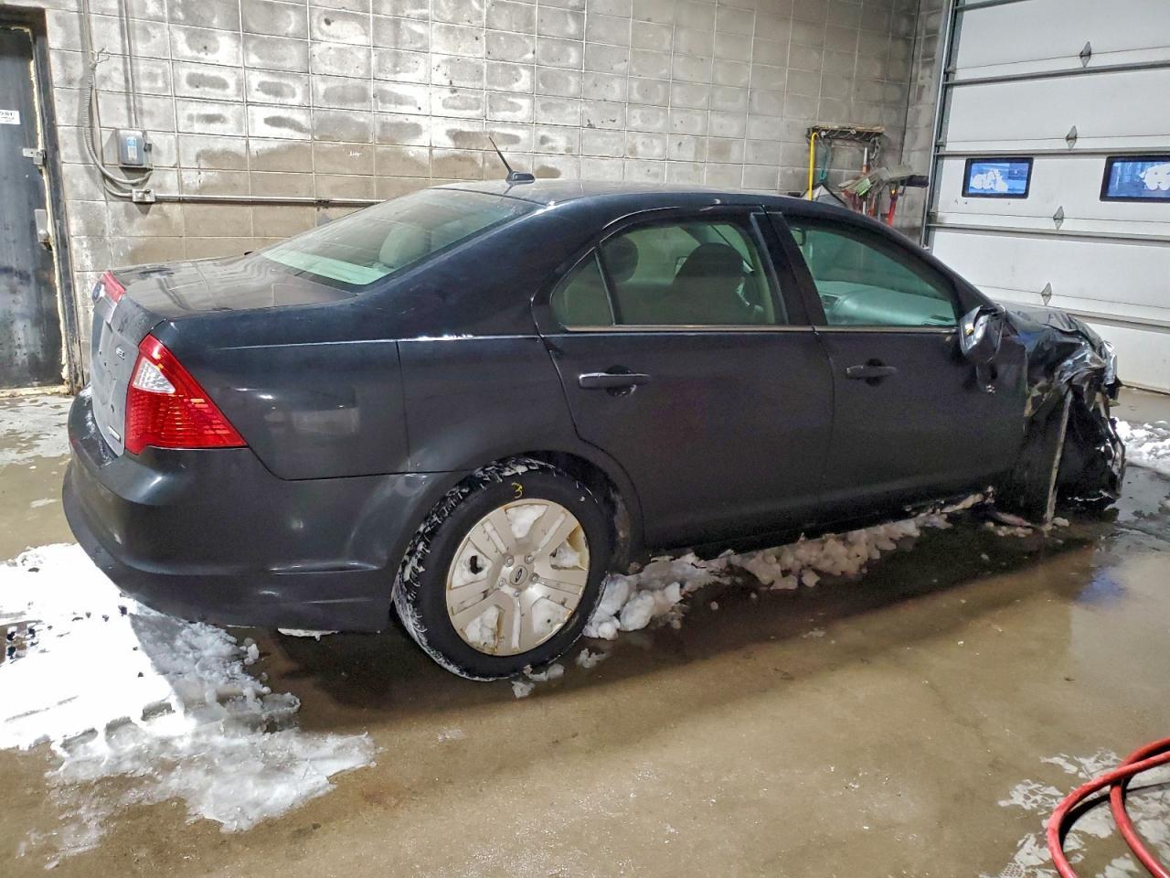 2011 FORD FUSION