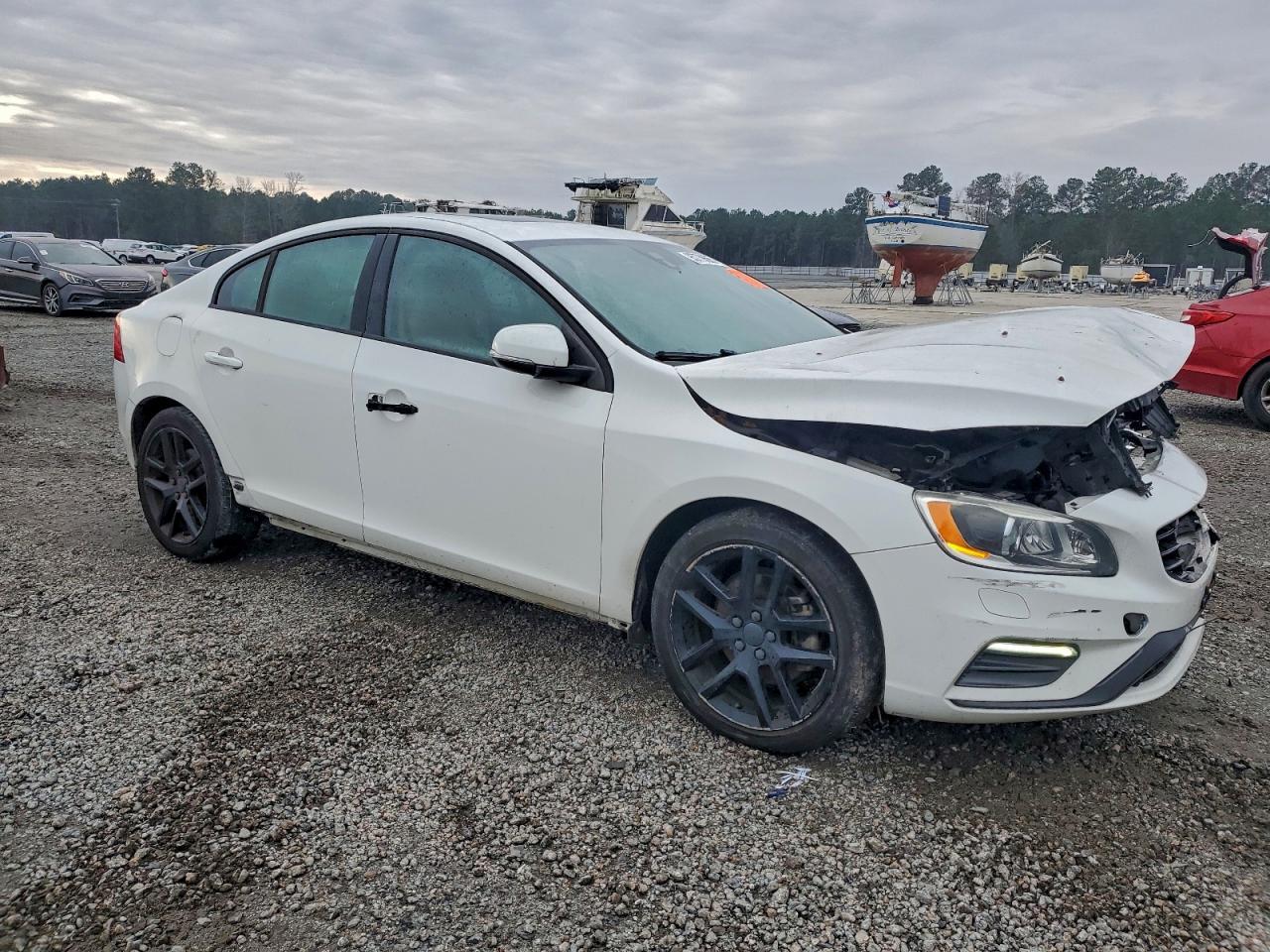 2017 VOLVO S60