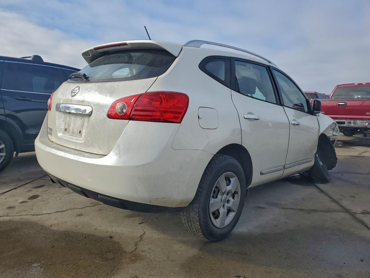 2014 NISSAN ROGUE