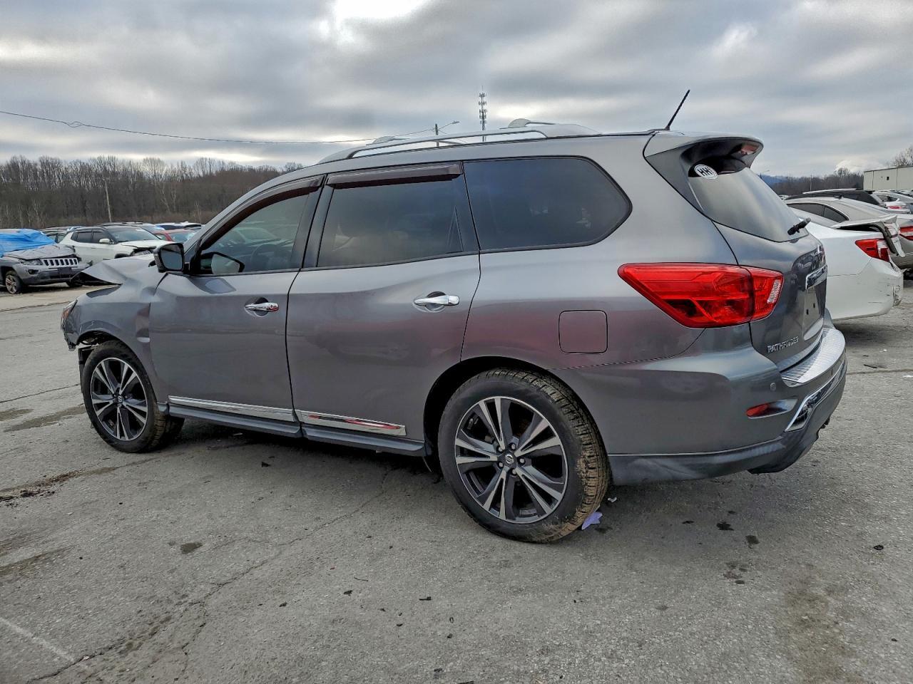 2017 NISSAN PATHFINDER