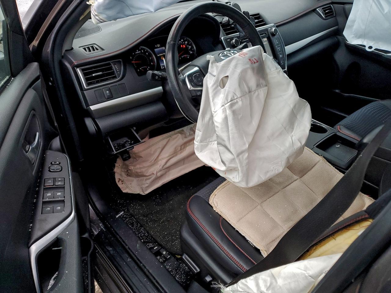 2015 TOYOTA CAMRY