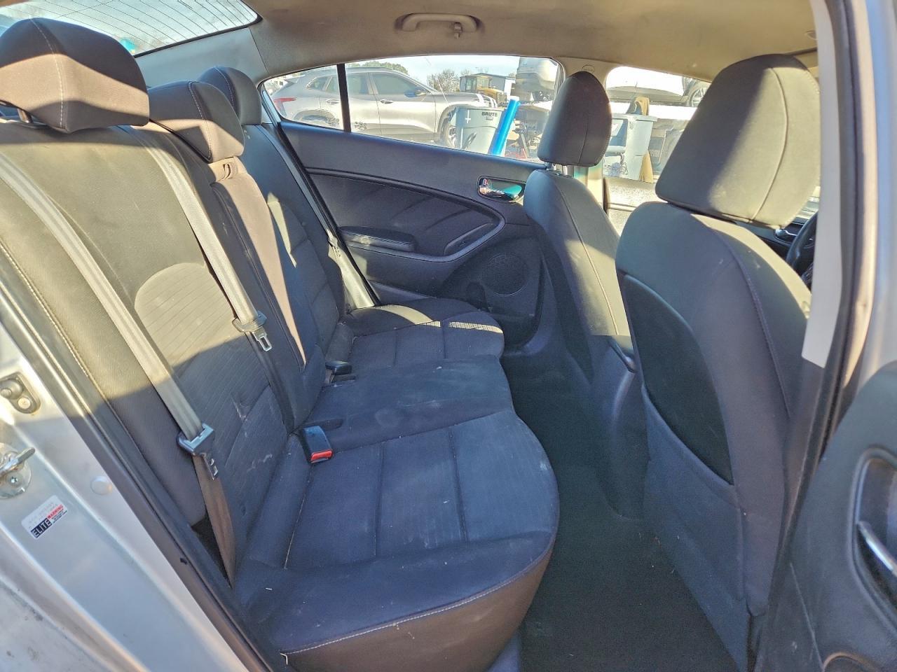 2015 KIA FORTE