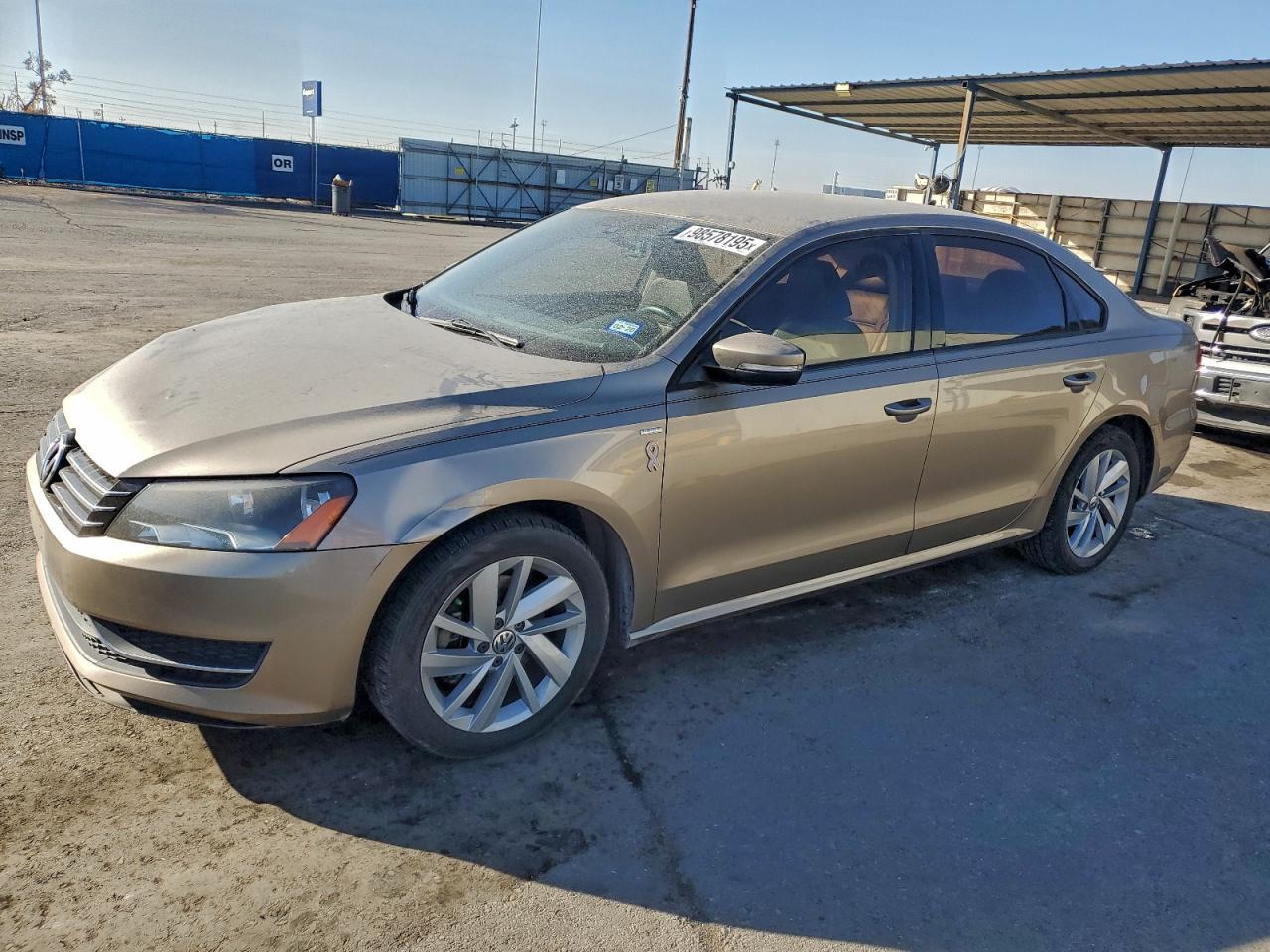 2015 VOLKSWAGEN Passat