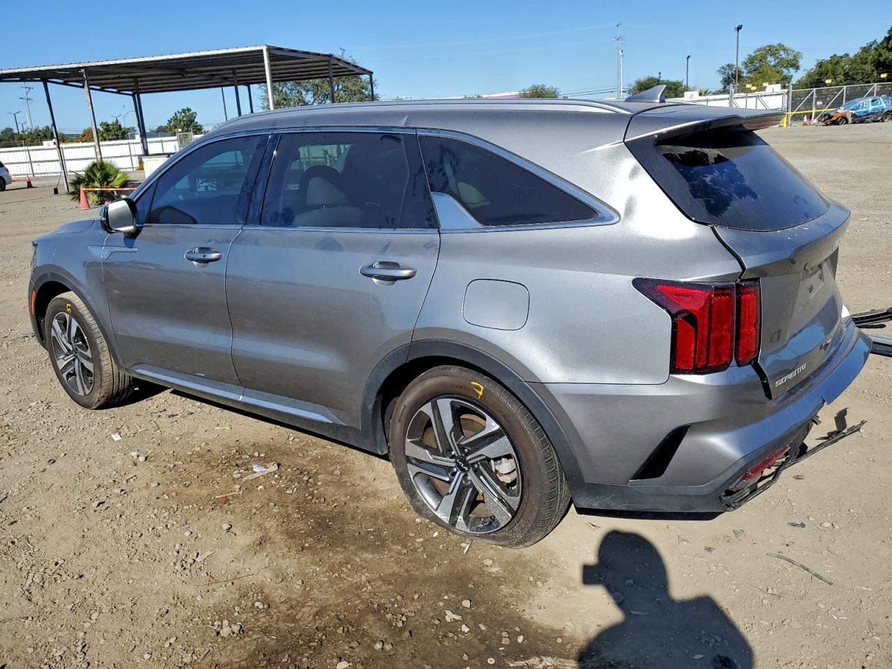 2023 KIA SORENTO
