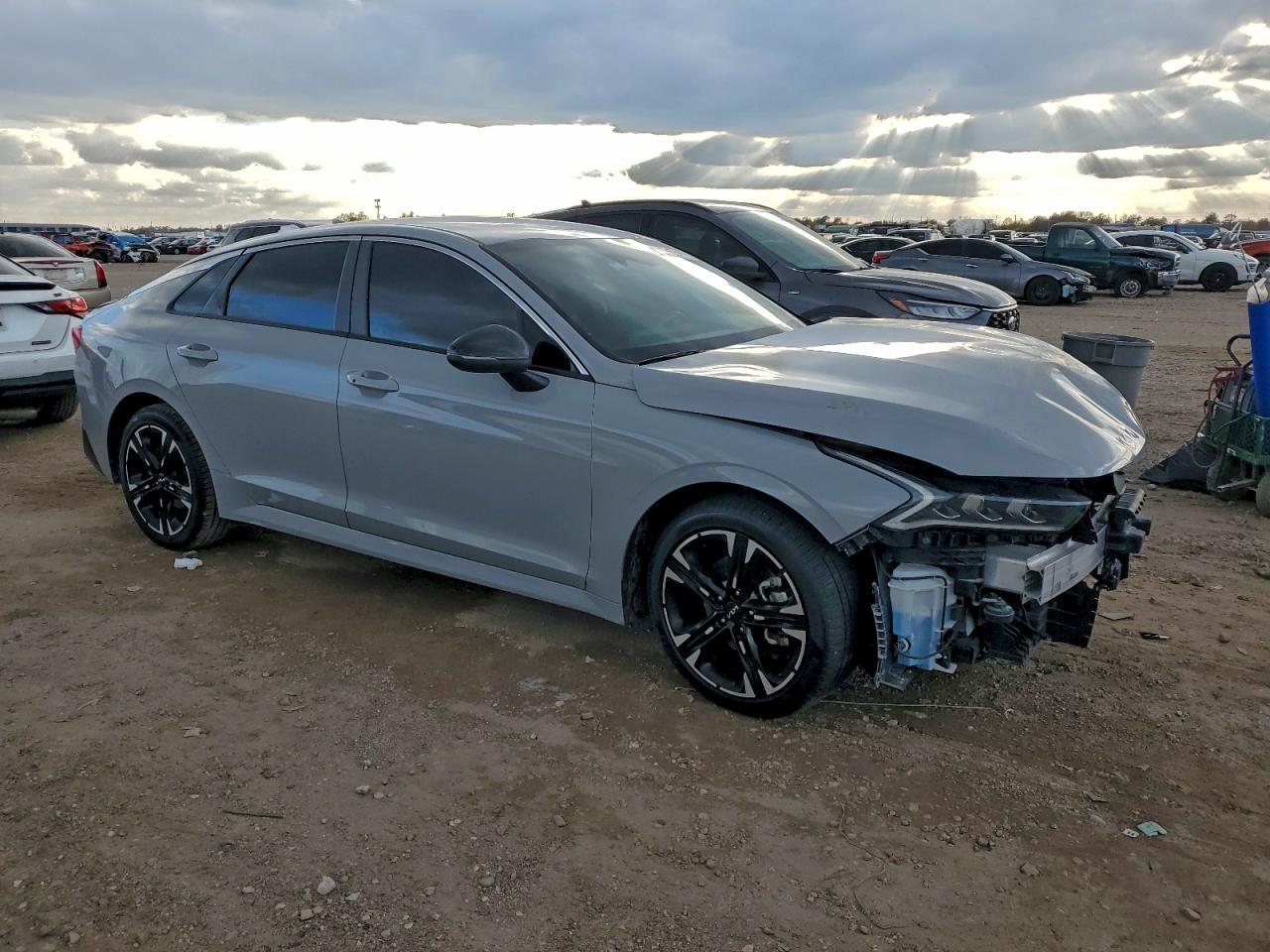2024 KIA K5