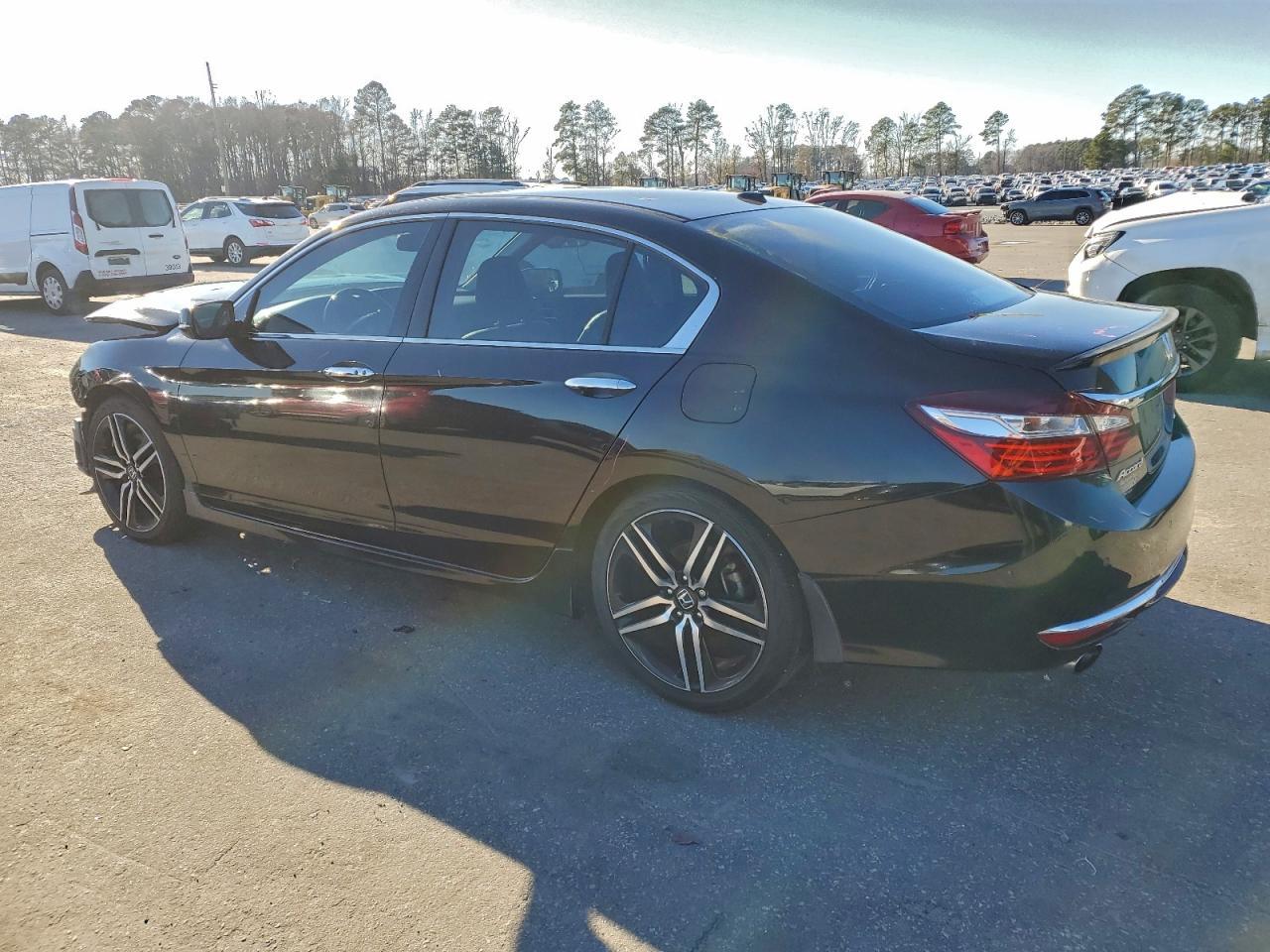 2017 HONDA ACCORD