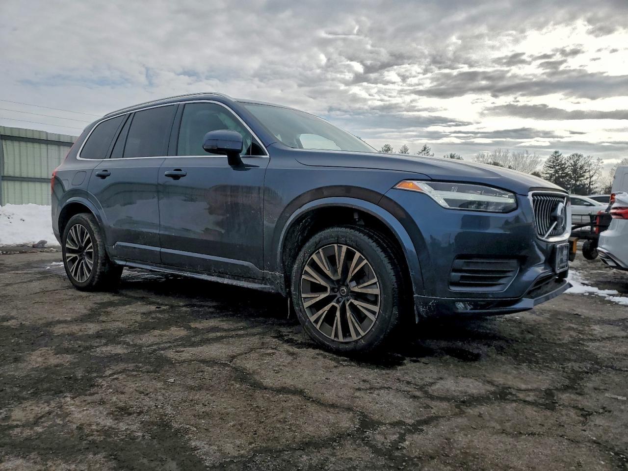 2020 VOLVO XC90