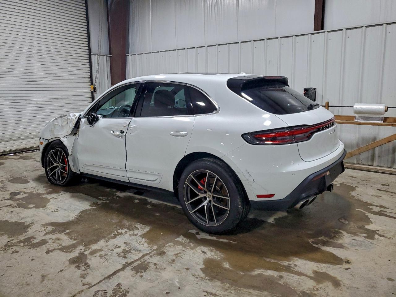 2024 PORSCHE Macan