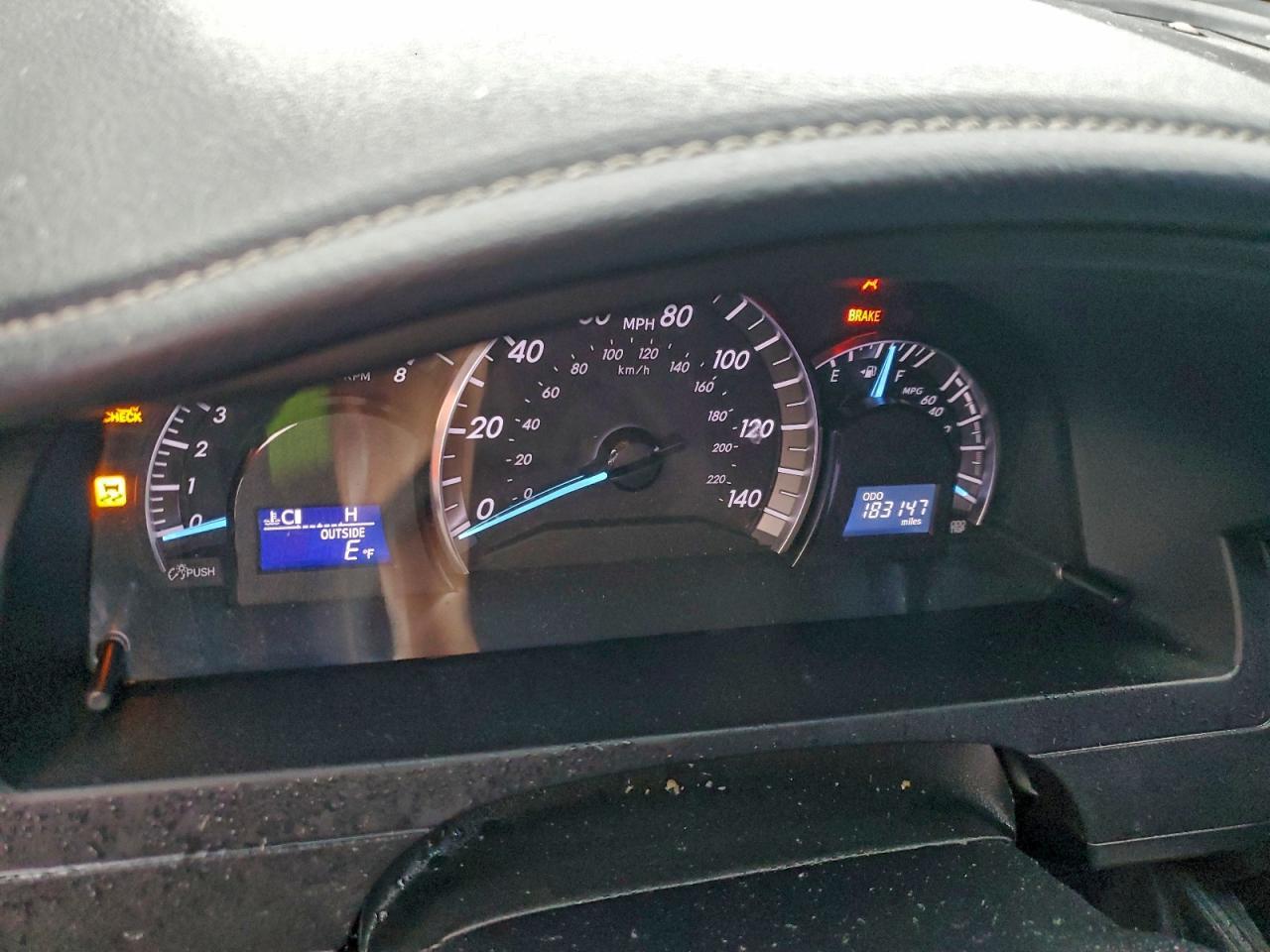 2014 TOYOTA CAMRY