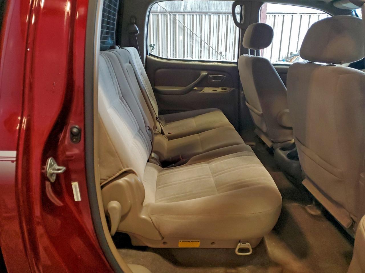 2004 TOYOTA TUNDRA