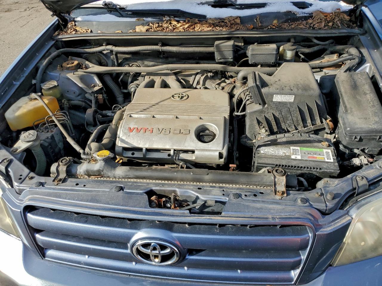2005 TOYOTA HIGHLANDER