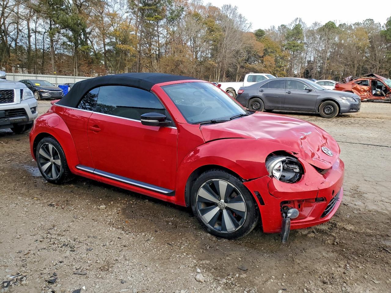 2013 VOLKSWAGEN Beetle