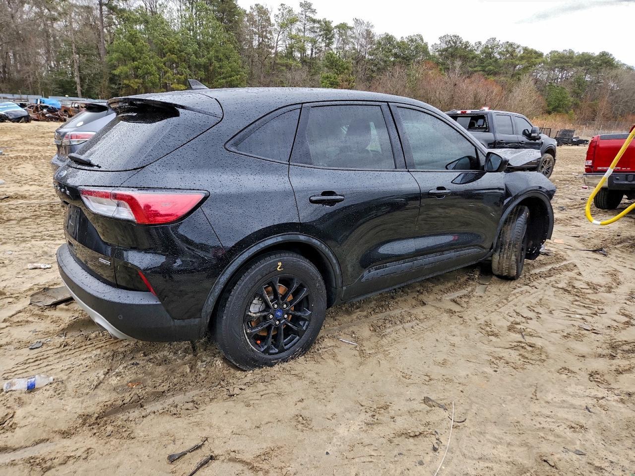 2020 FORD ESCAPE