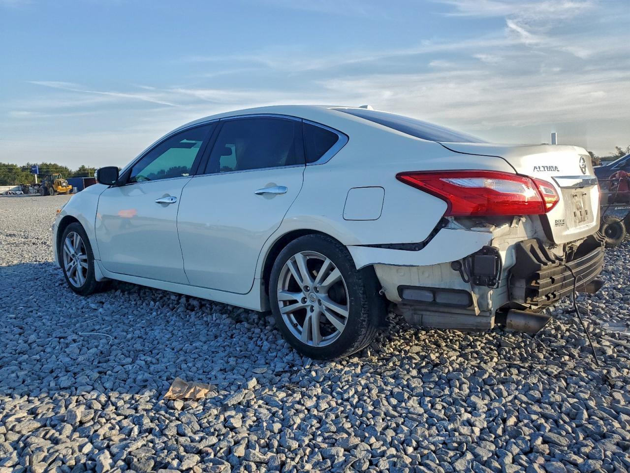 2016 NISSAN ALTIMA